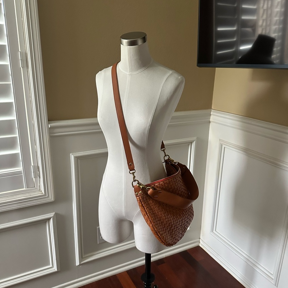 Clare V Moyen Messenger Crossbody